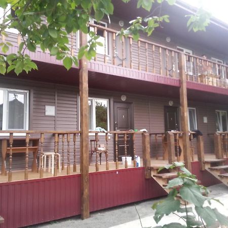 Guest House Yuzhnaya Palmira Pizunda Exterior foto